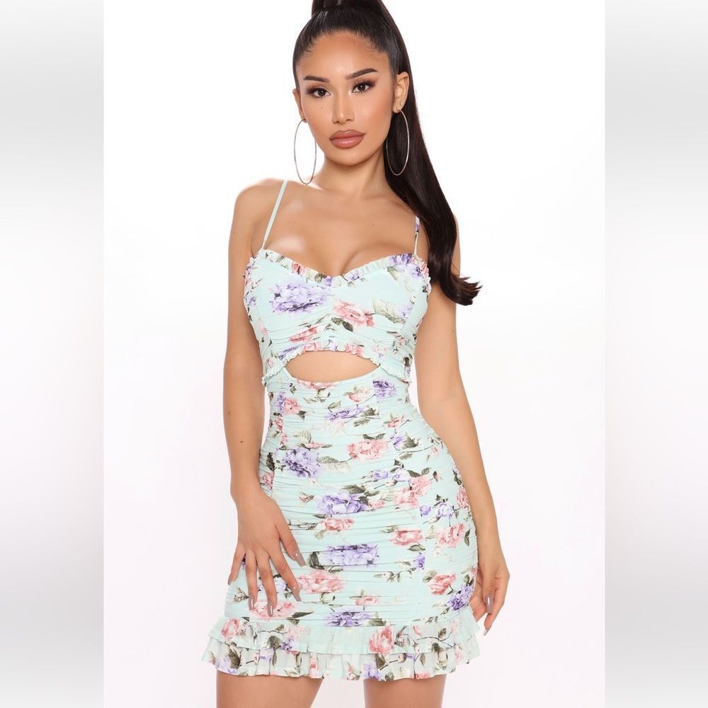 Mint green floral print ruched ruffle mini dress | Medium